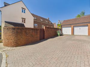 parking- click for photo gallery